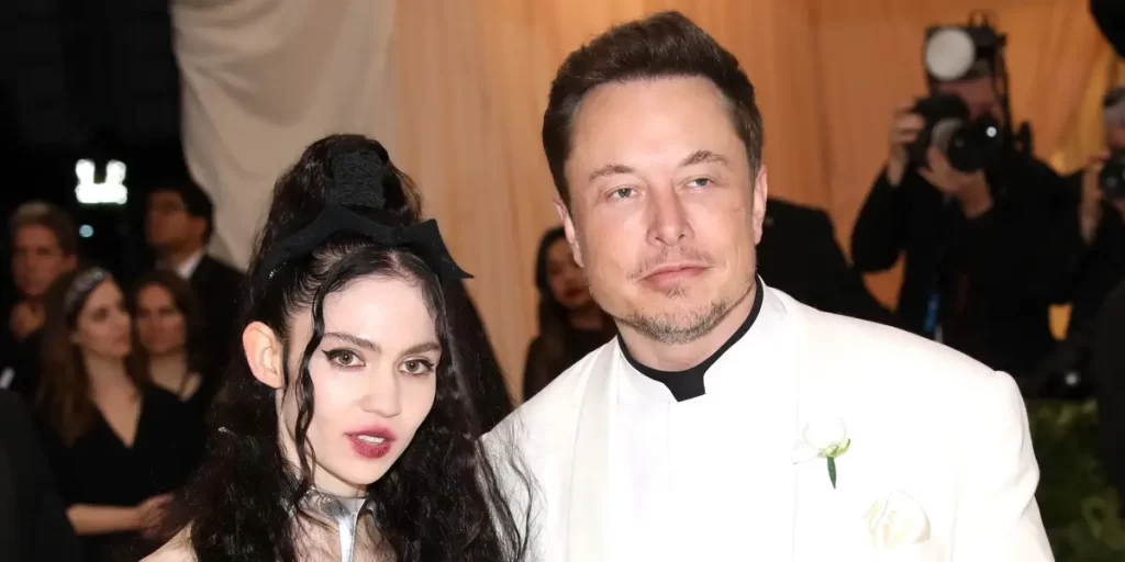 Elon Musk uses Grimes tweets