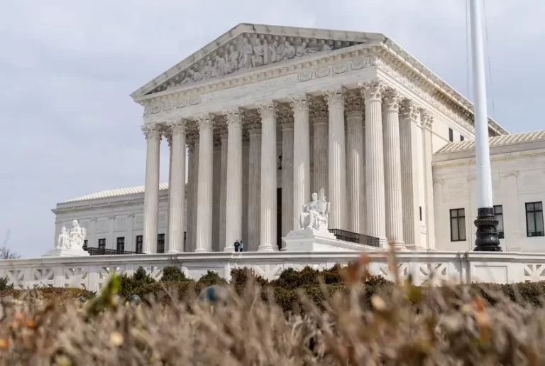 The Supreme Court will Decide if the Government can Seize Control of YouTube and Twitter
